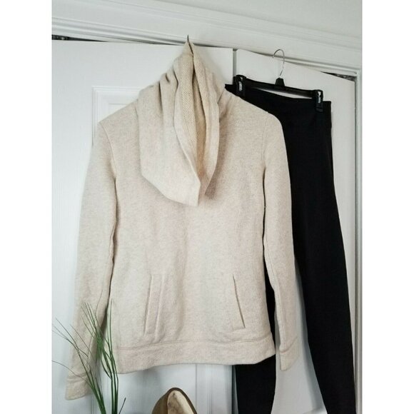 J.Crew Cowl Neck Long Sleeve Kangaroo Pocket Cream Wool Blend Top Sweater Sz XS - Picture 3 of 10